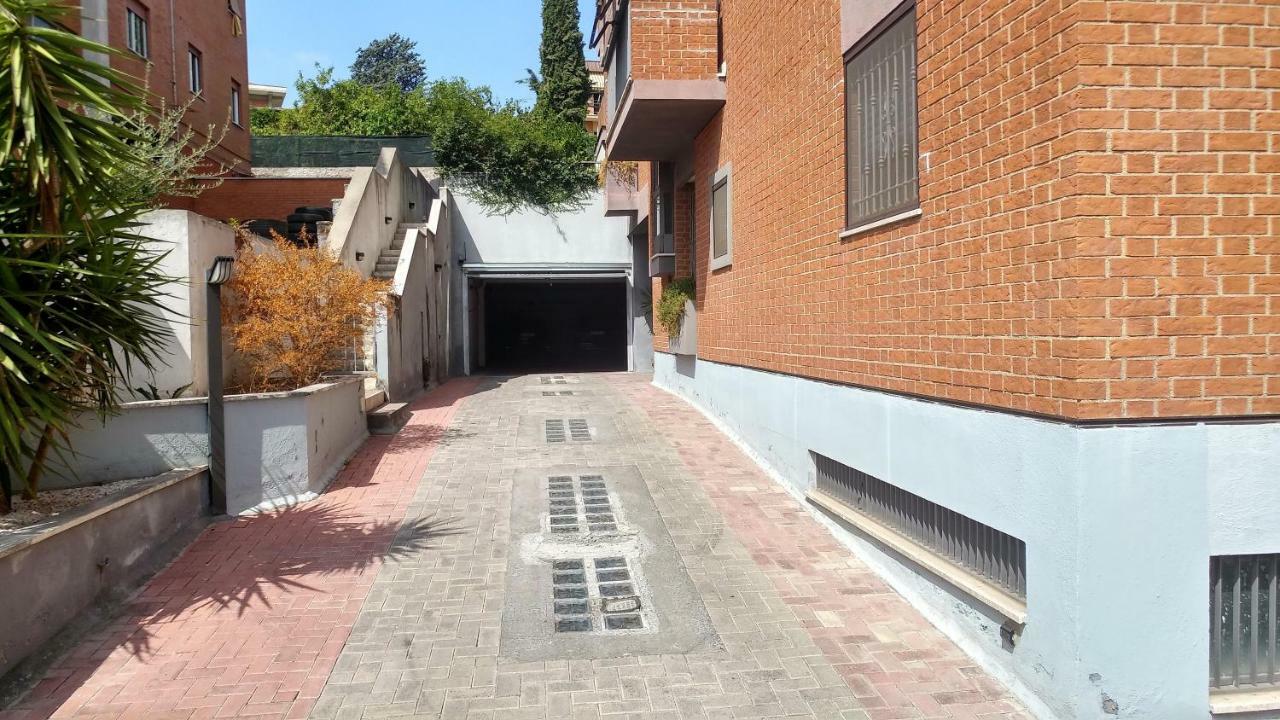Terrace22 - Delizioso Attico Ben Collegato Apartment Rome Bagian luar foto